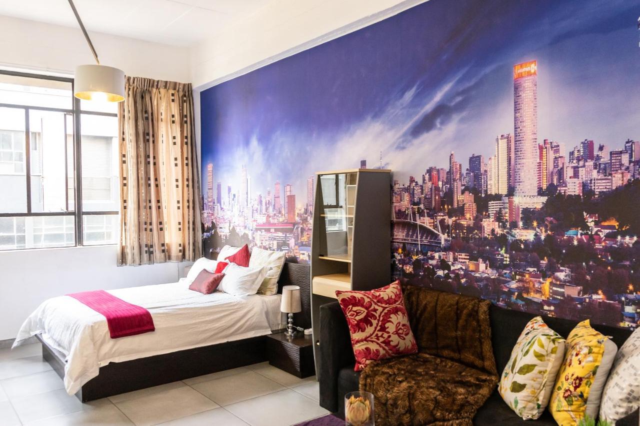 Stunning Maboneng Precinct Studio Apartment At 12 Decades Building Johannesburg Exterior foto